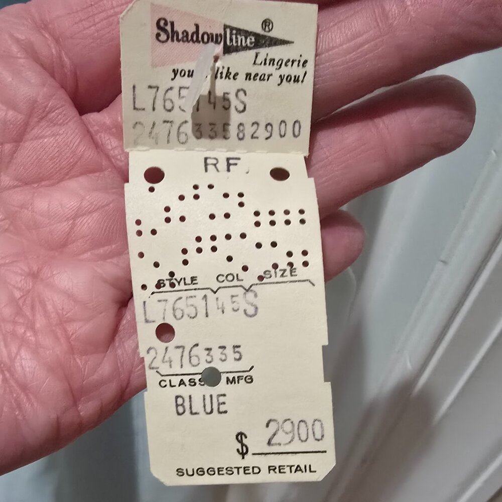 Vintage Shadowline Robe - Picture 4 of 5